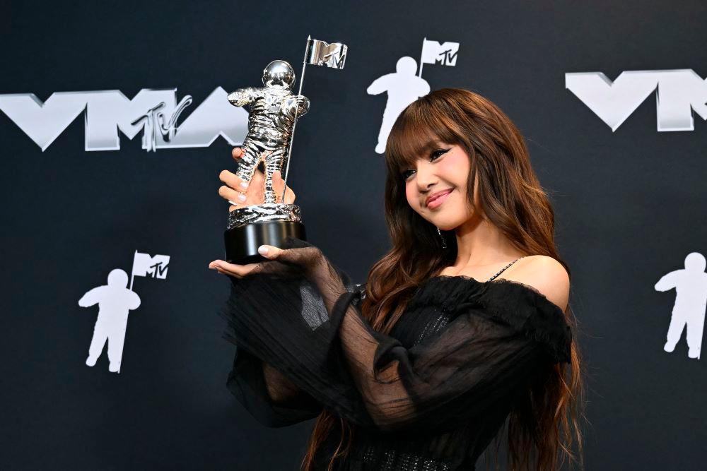 lisa na vmas